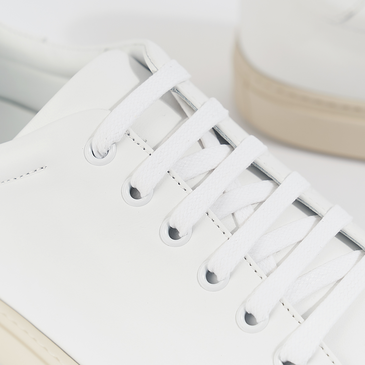 8_detail_whitecream_06.jpg