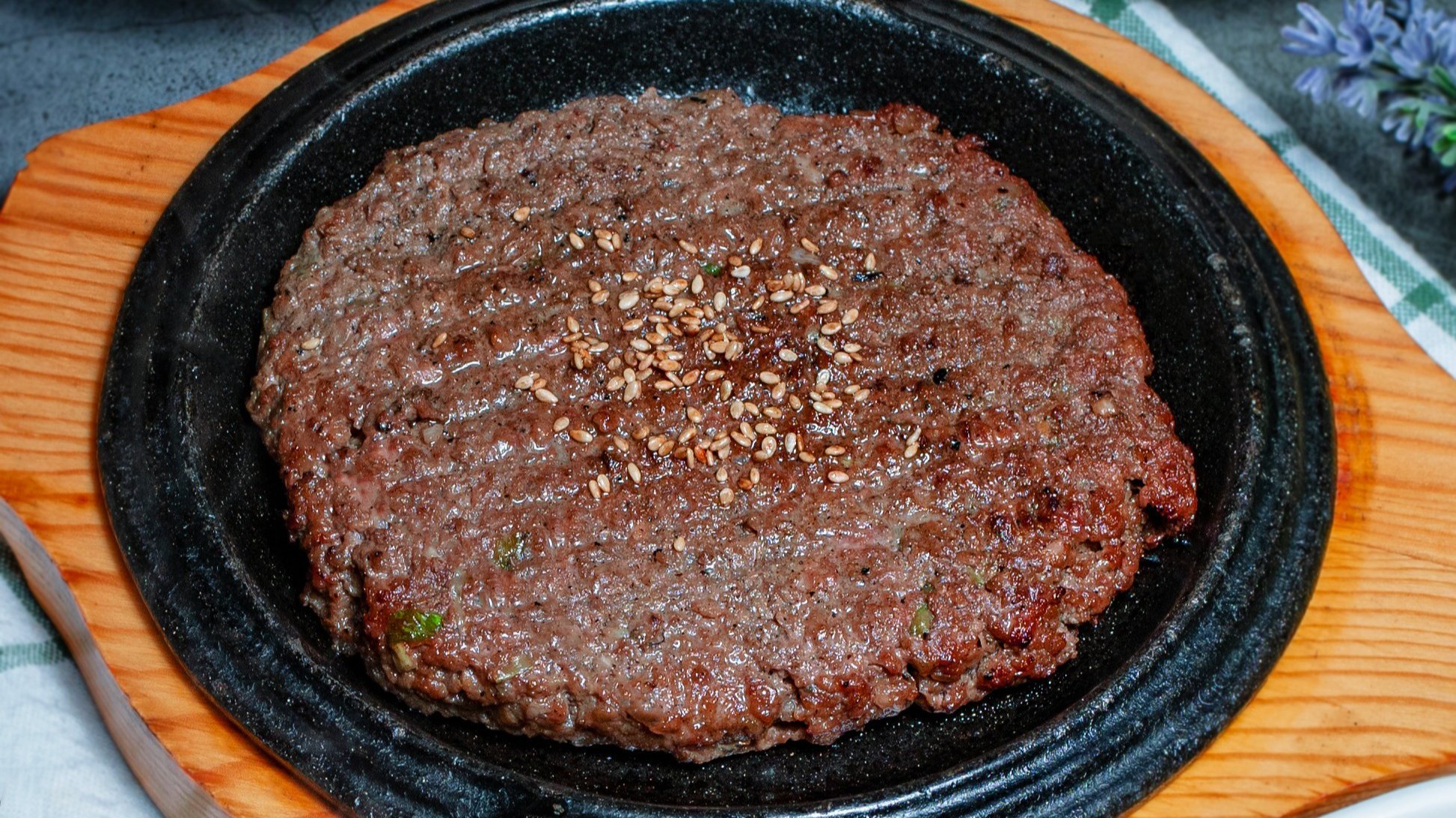★역대급 육즙★ 효창동 25년 명물 수제 떡갈비, 외국인도 반한 맛!
