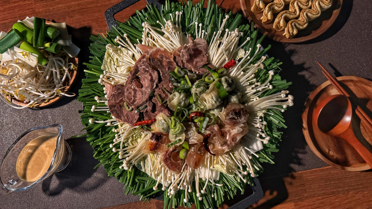 담백하고 칼칼한 아롱사태스지전골 밀키트