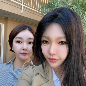 코미